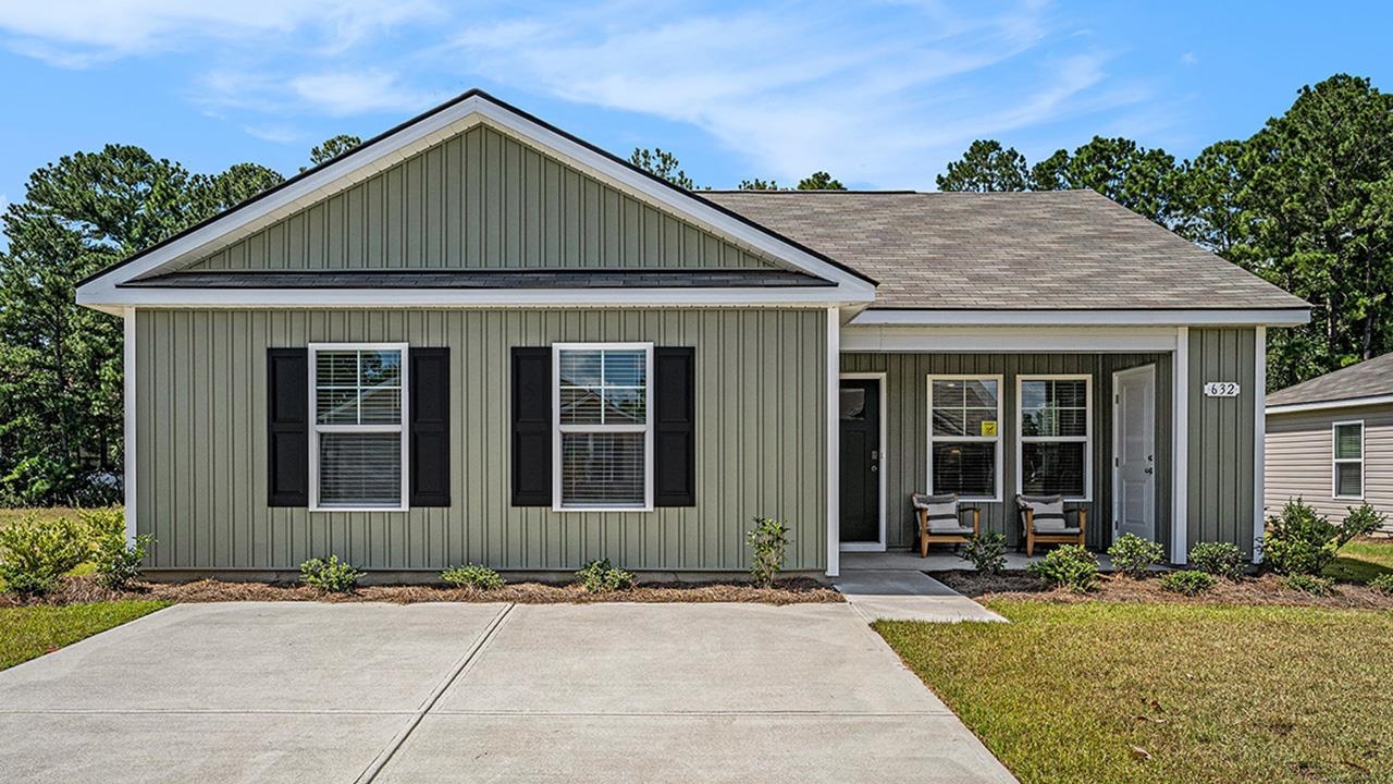 915 Farmers Passage Loop, Loris
