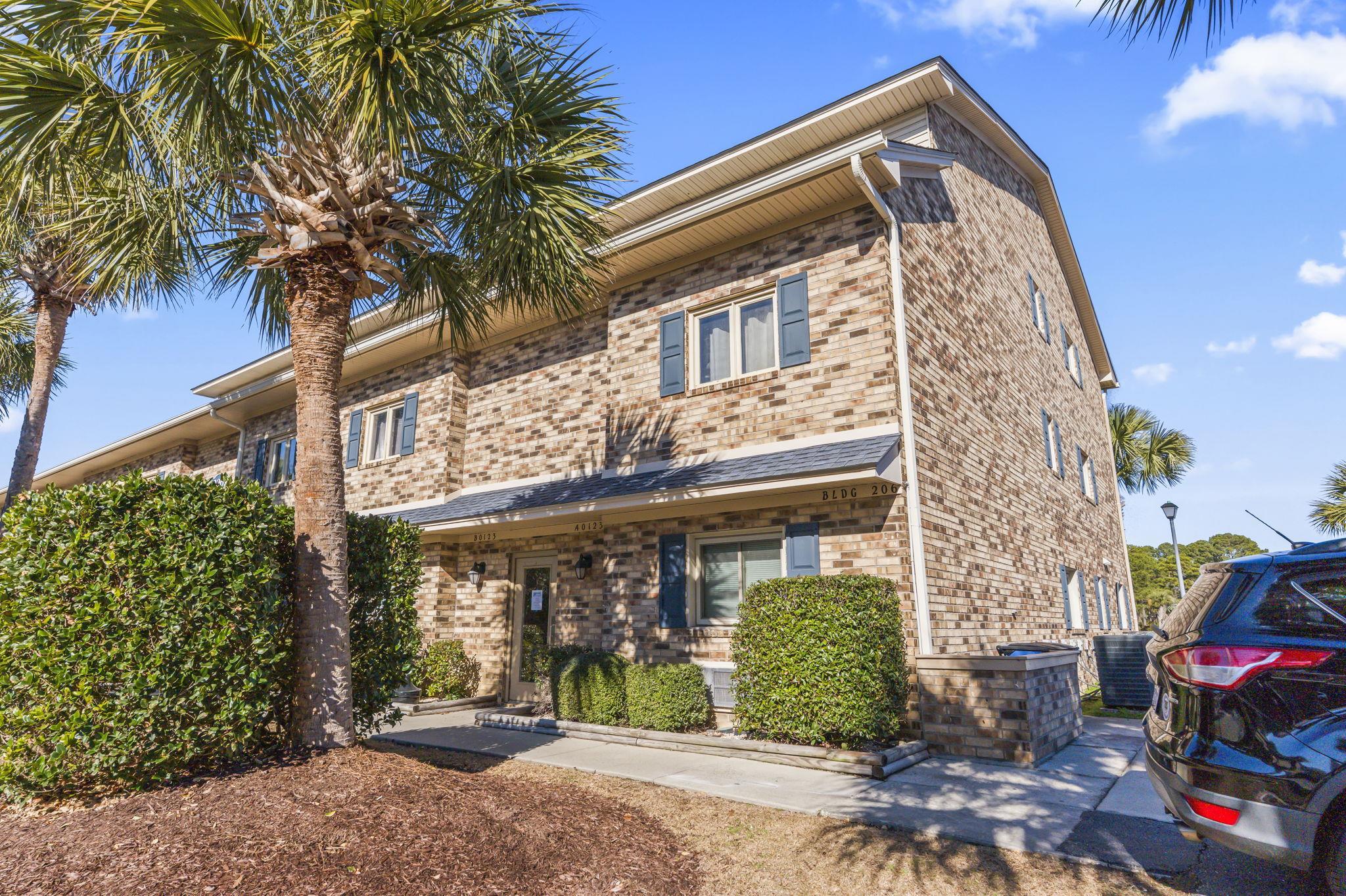 206 Double Eagle Dr., Surfside Beach