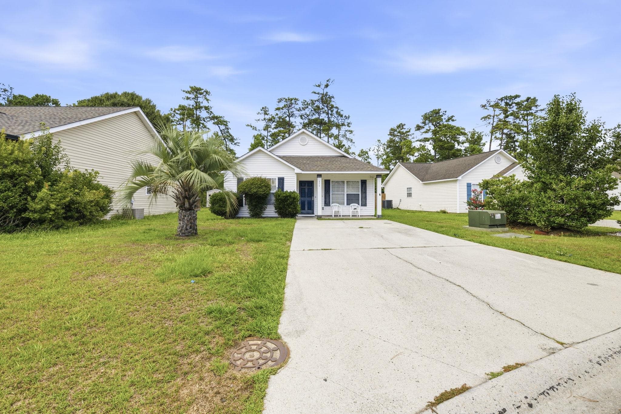 474 Andorra St., Longs