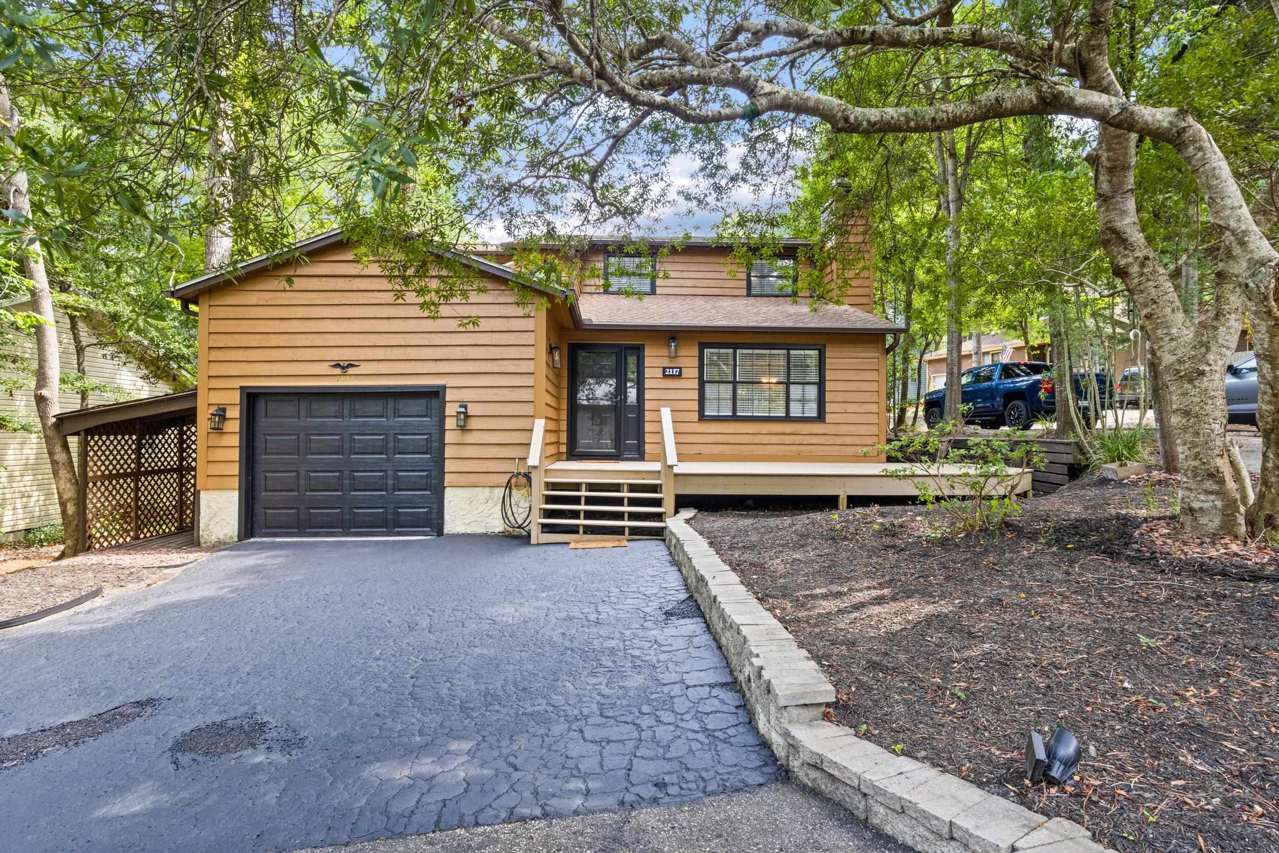 2117 Lafayette Circle, Little River