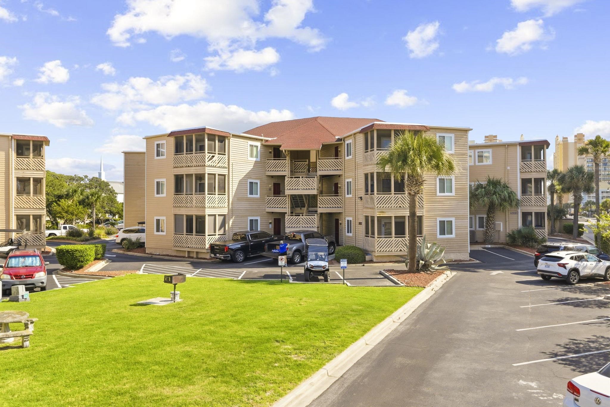 609 Hillside Dr., North Myrtle Beach