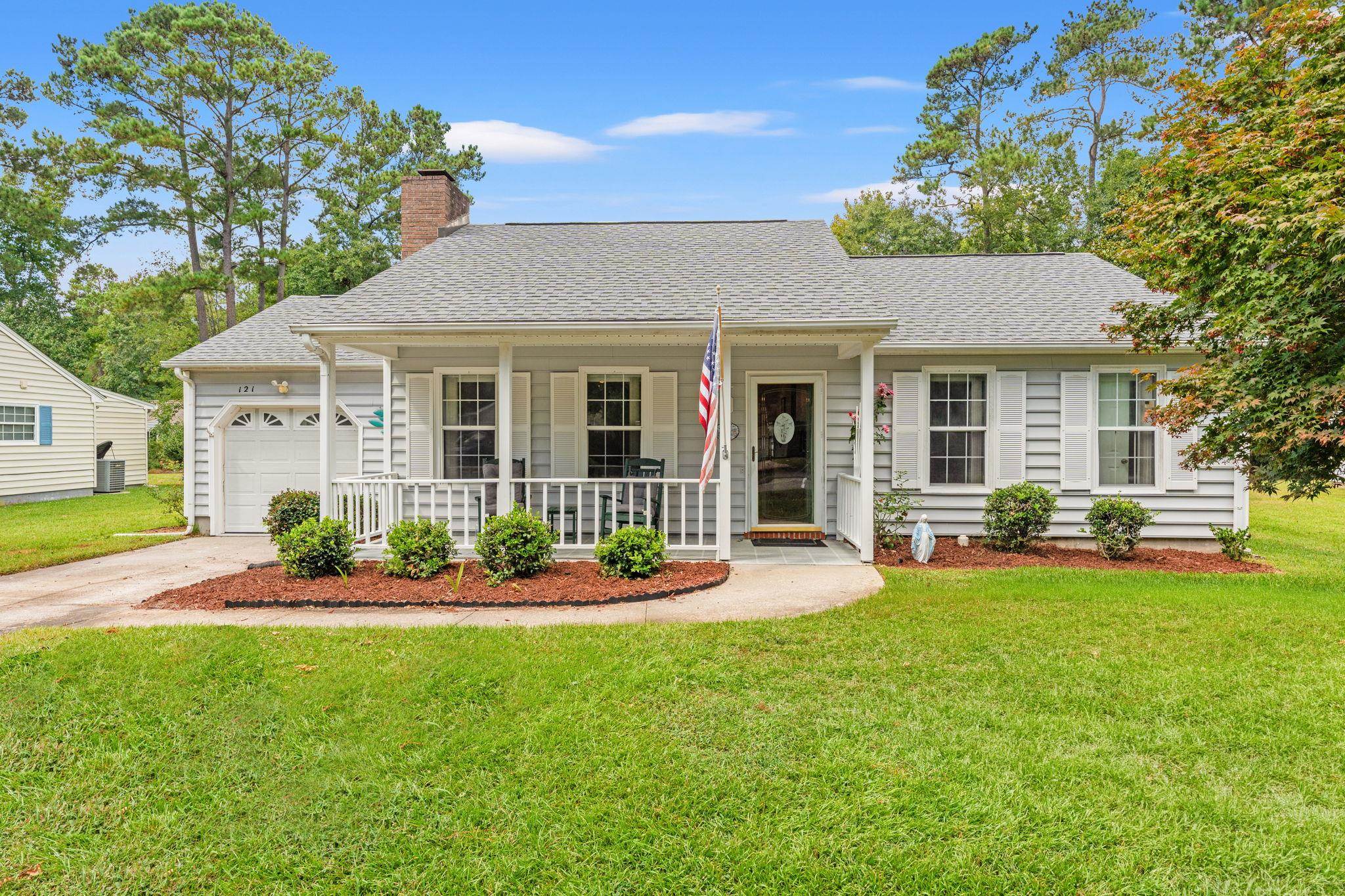 121 Purple Martin Dr., Murrells Inlet
