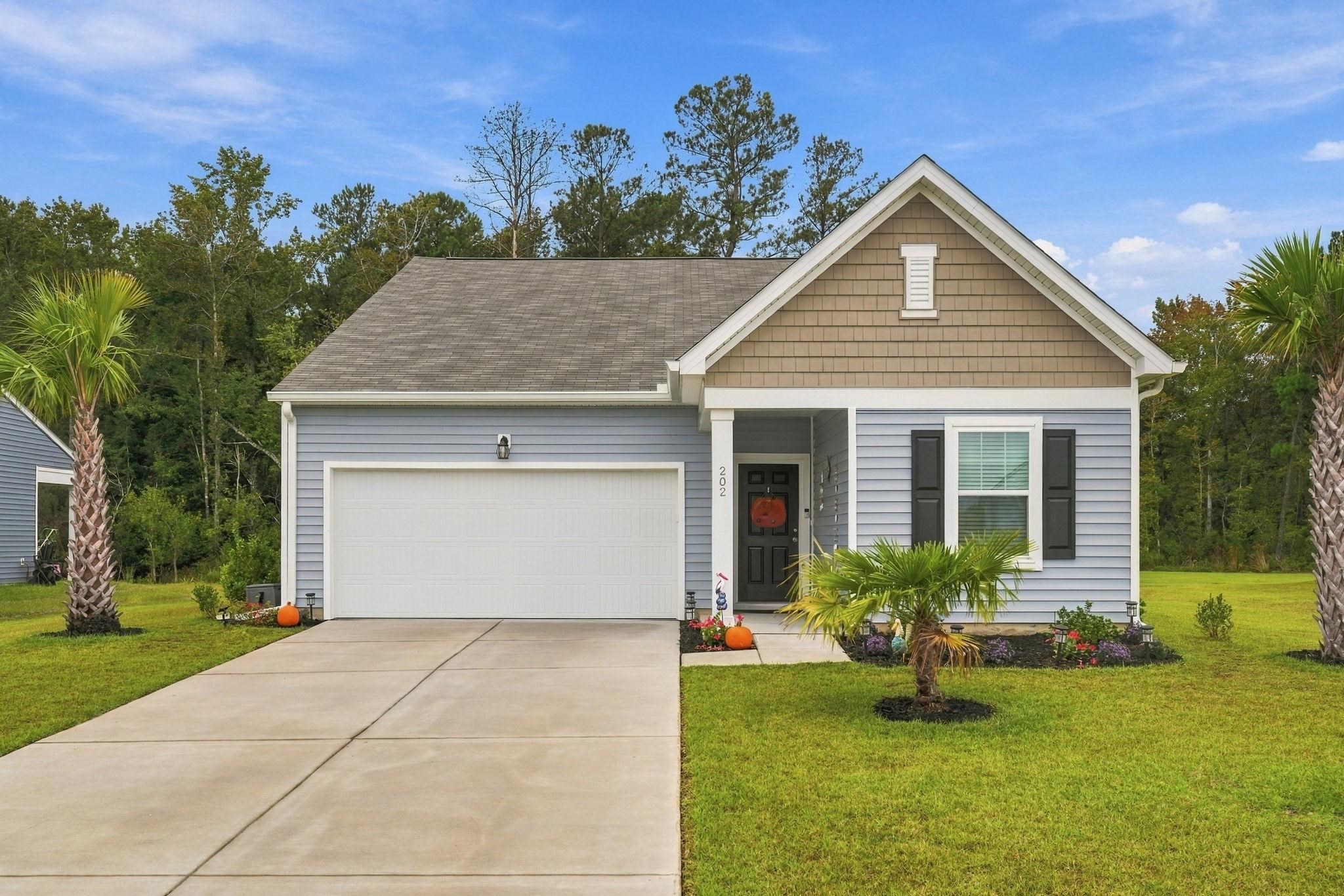 202 Linares St., Loris