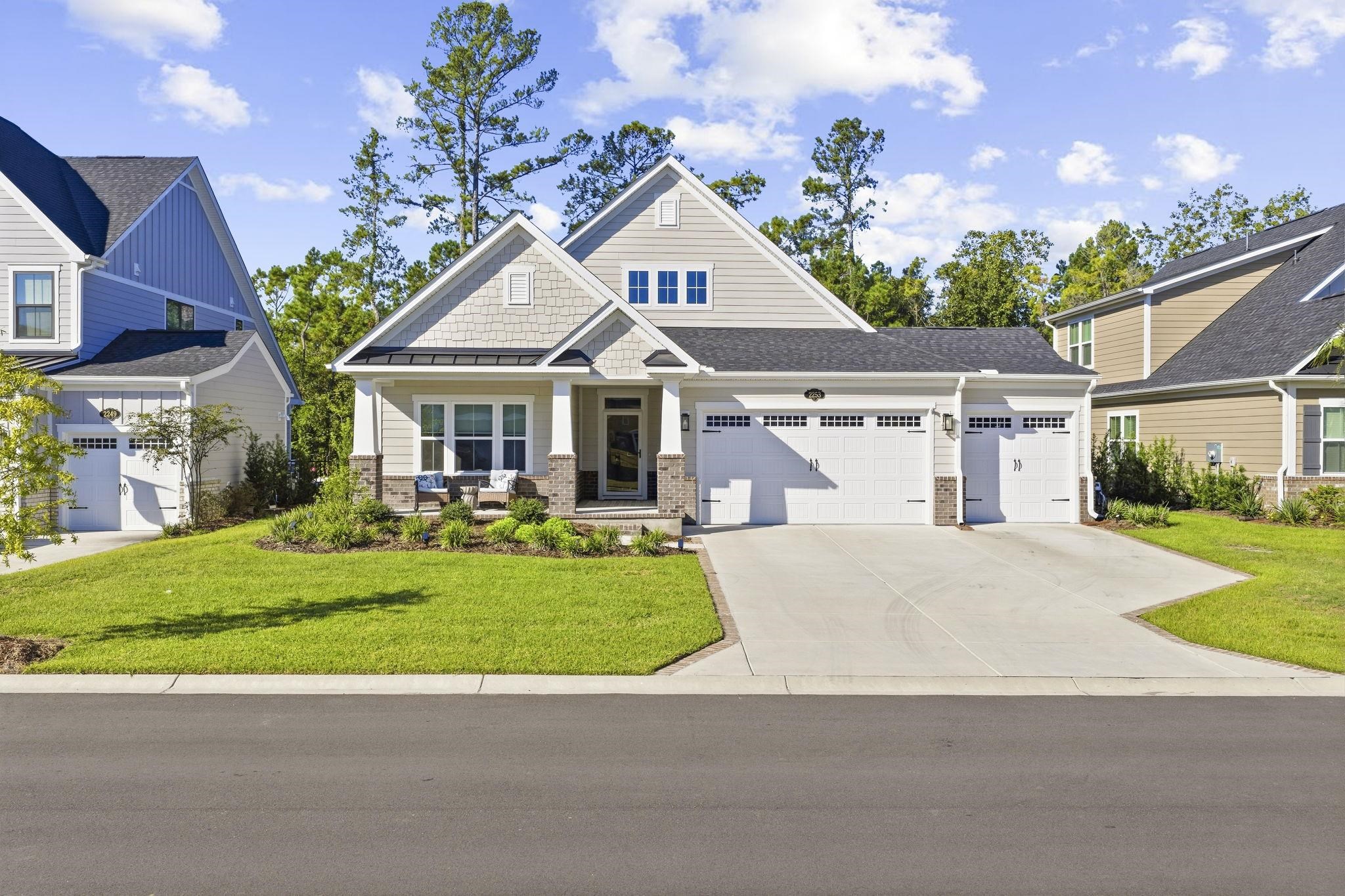 2253 Vera Way, Longs