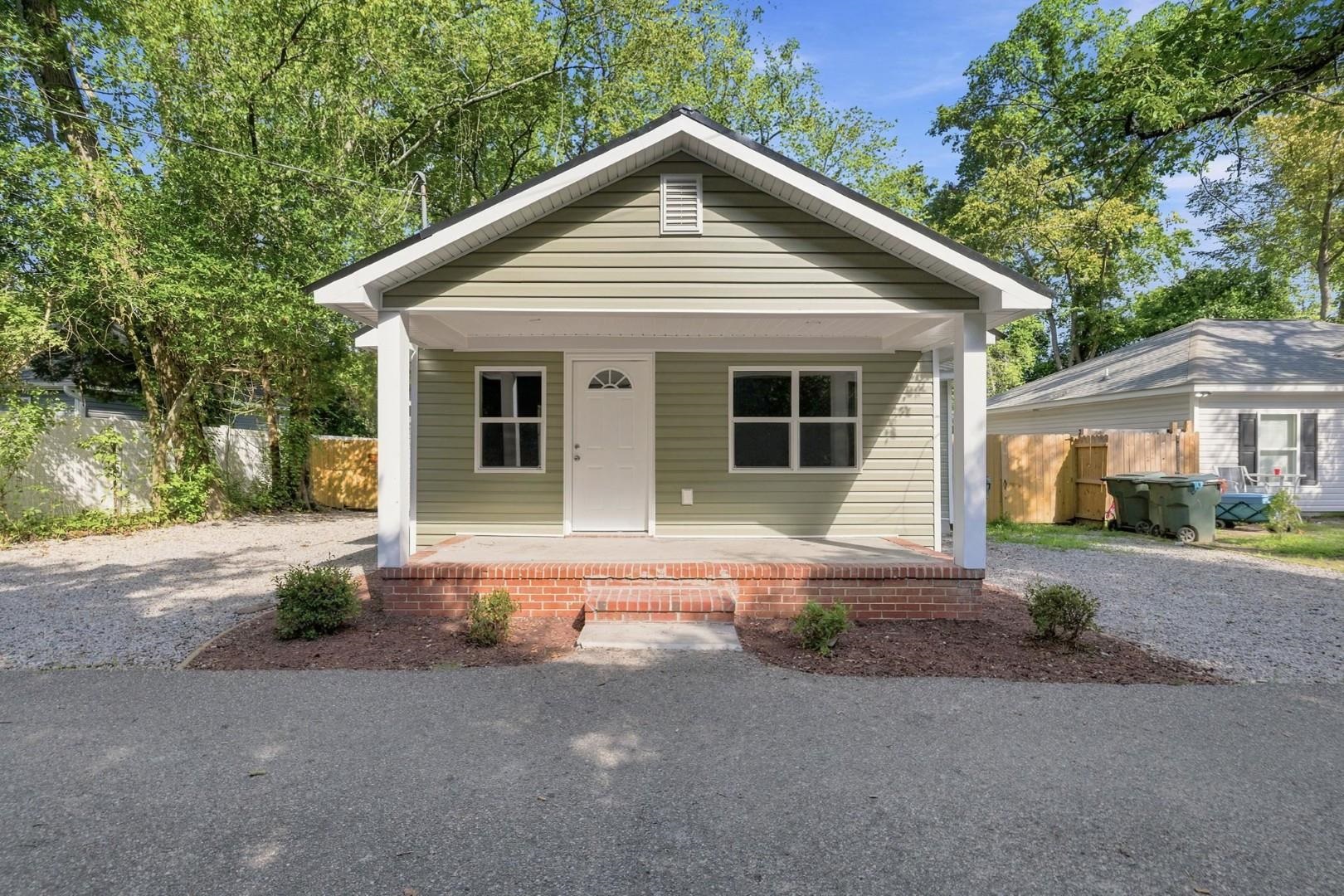 900 John St., Conway