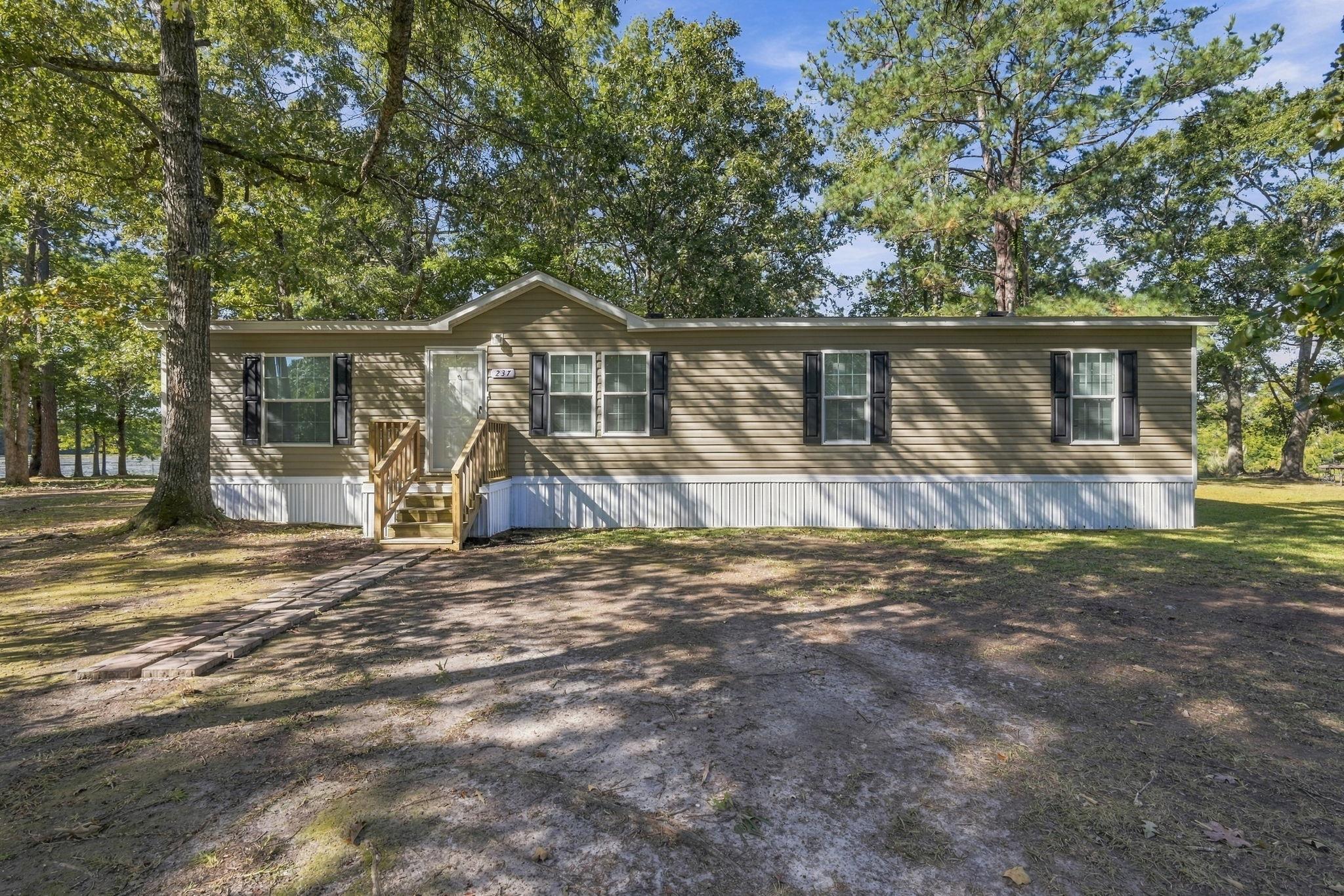 237 Williamson Lake Circle, Conway