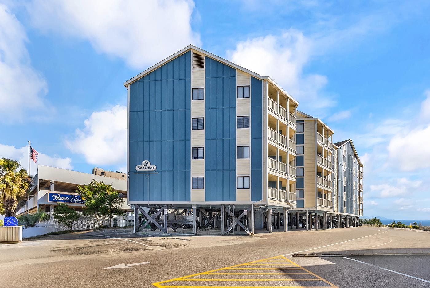 1000 N Waccamaw Dr., Garden City Beach